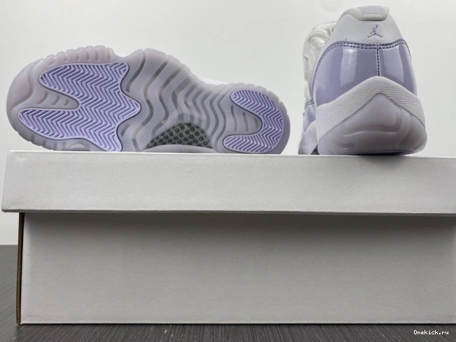 One Kick Air Pure WMNS Low AH7860-101 11 Jordan Violet 0802
